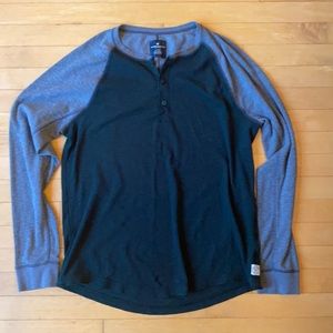 American Eagle long sleeve soft tee